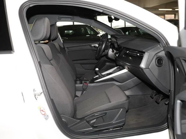 Audi A3 30 TFSI Sedan Sportback