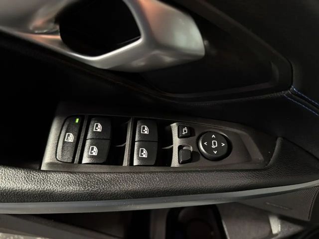 BMW 320 320d M-Sport Sedan