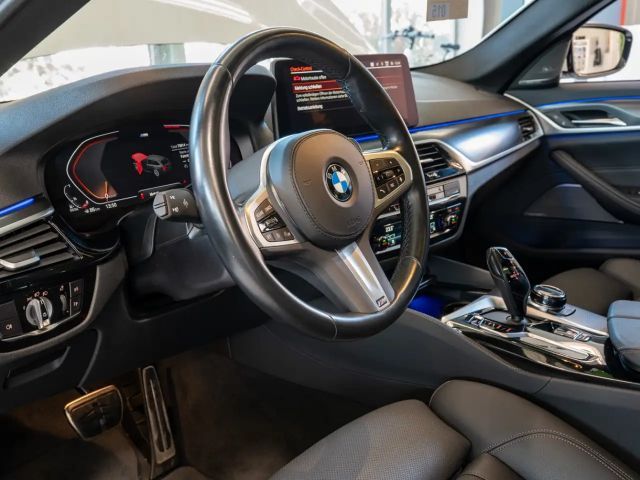 BMW 540 540d M-Sport Touring xDrive