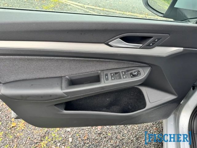 Volkswagen Golf 1.0 TSI Golf VIII Move Variant