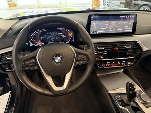 BMW 520 520d Business Line Touring xDrive