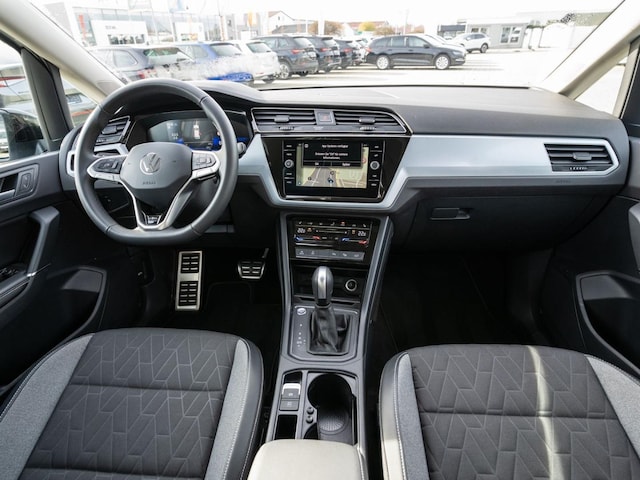Volkswagen Touran 1.5 TSI DSG