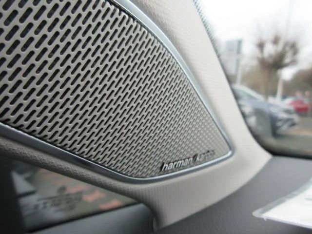 Volkswagen Golf 1.5 TSI IQ.Drive Life