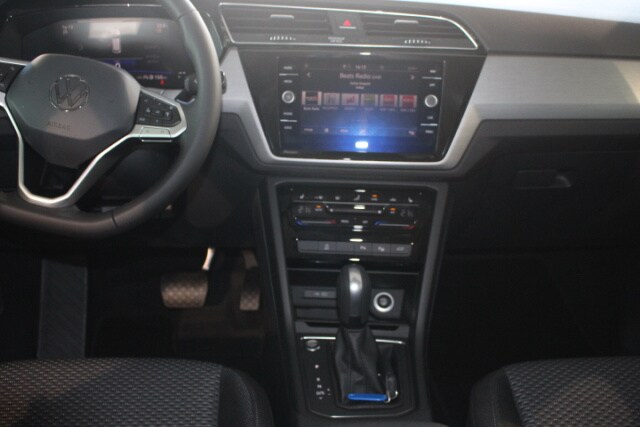 Volkswagen Touran Touran 1.5 TSI DSG Comfortline AHK, RFK, R2D,