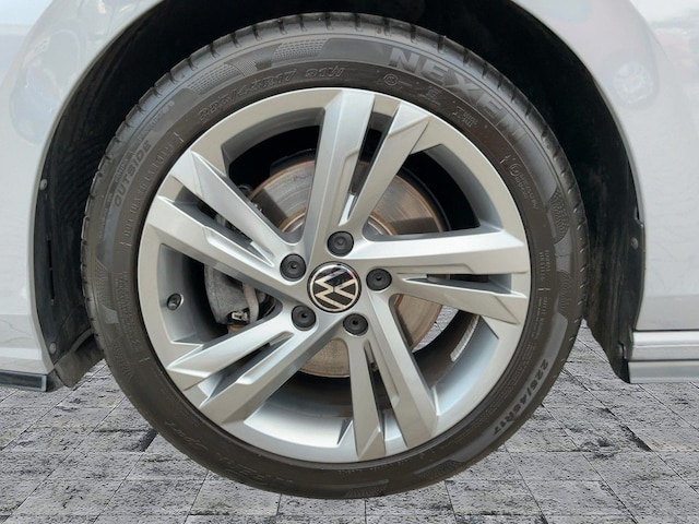 Volkswagen Golf 2.0 TSI Golf VII R-Line Variant