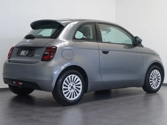 Fiat 500e 87KW/42kWh/DC-LADEN/CARPLAY/DAB/SOH