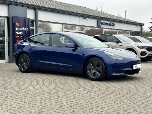 Tesla Model 3 RWD Standard Range