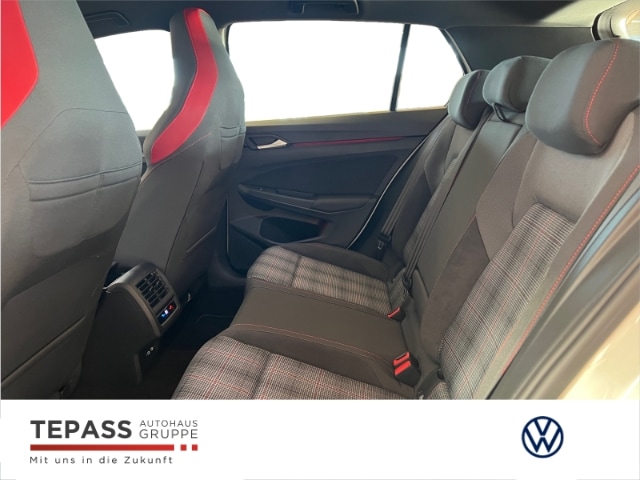Volkswagen Golf 2.0 TSI