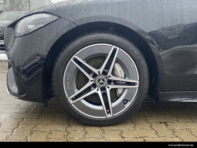 Mercedes-Benz C 220 AMG Line C 220 d Sedan