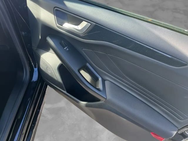 Ford Focus EcoBoost ST Line Wagon