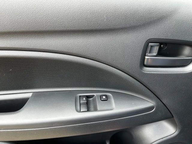 Mitsubishi Space Star Star