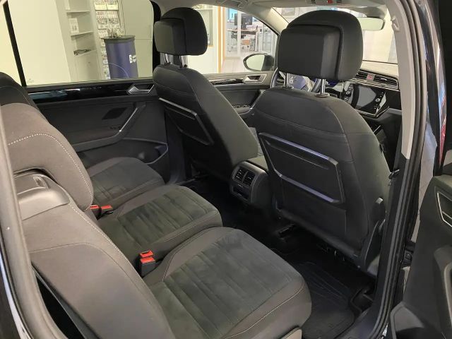 Volkswagen Touran 1.5 TSI DSG Highline