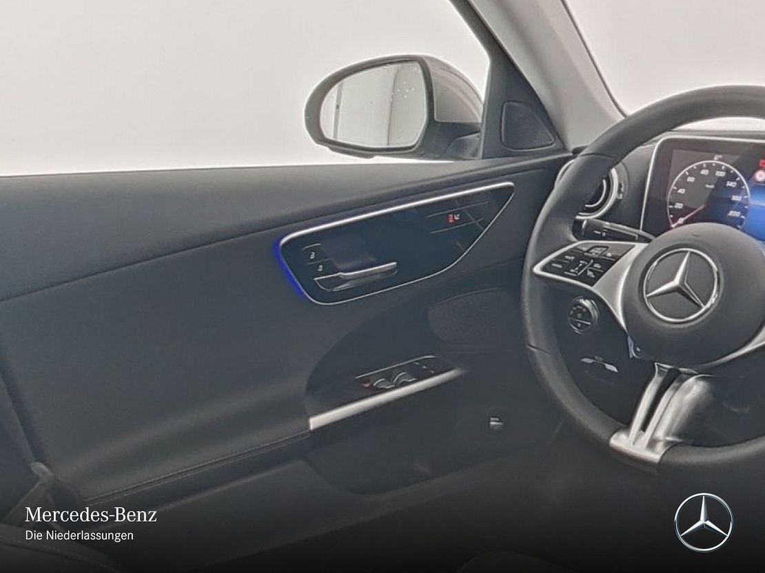 Mercedes-Benz C 180 Sedan