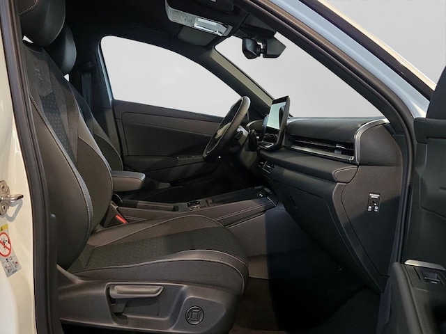 Volkswagen T-Roc 1.5 eTSI DSG IQ.Drive R-Line