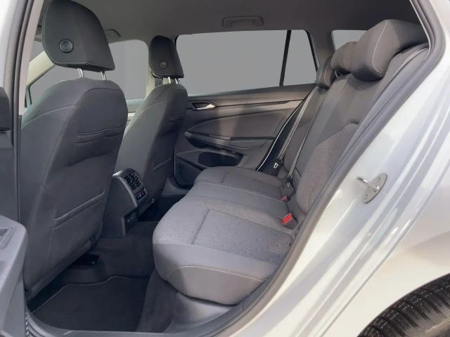 Volkswagen Golf 1.5 TSI Variant