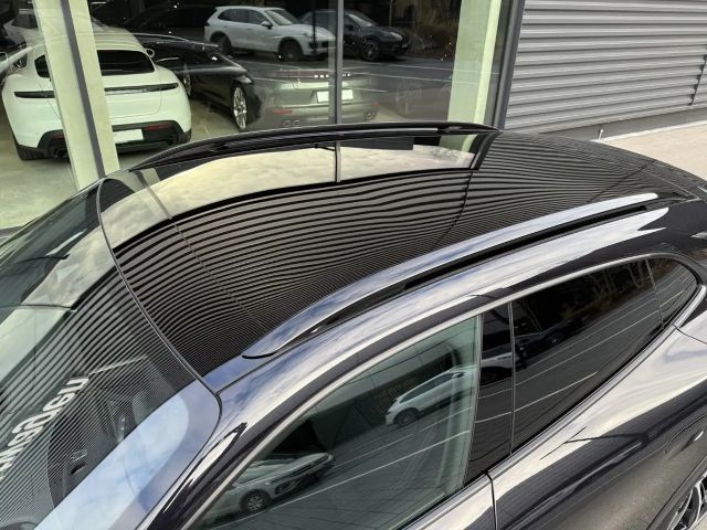 Porsche Taycan 4 Cross Turismo