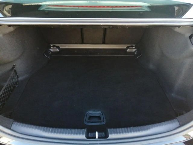 Mercedes-Benz C 220 AVANTGARDE C 220 d Sedan