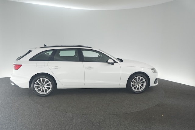 Audi A4 40 TFSI Avant S-Tronic