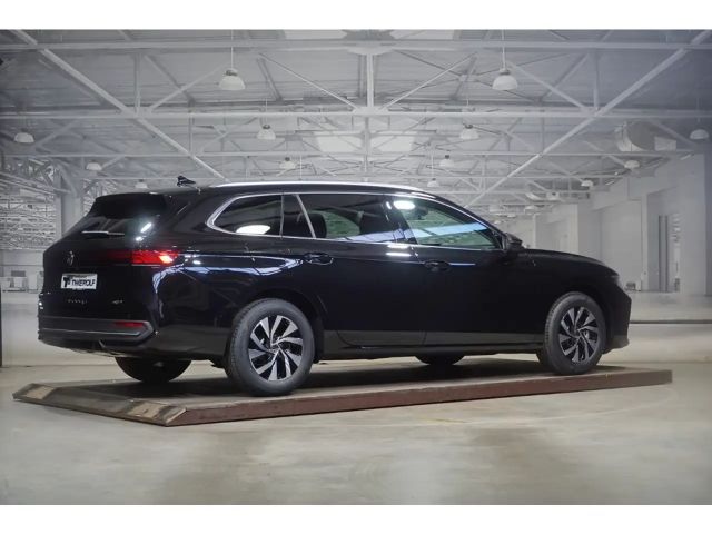 Volkswagen Passat 1.5 eTSI Business