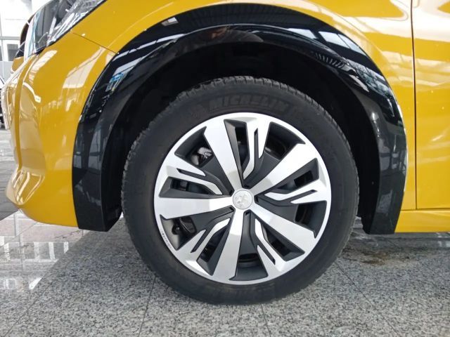 Peugeot E-208 Active Pack
