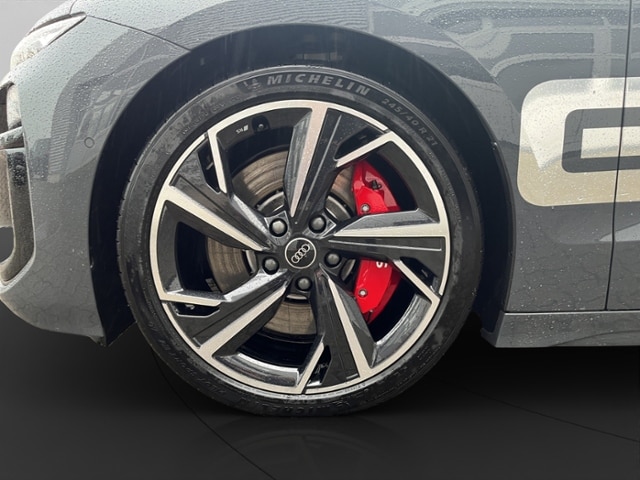 Audi A6 e-tron Avant Quattro