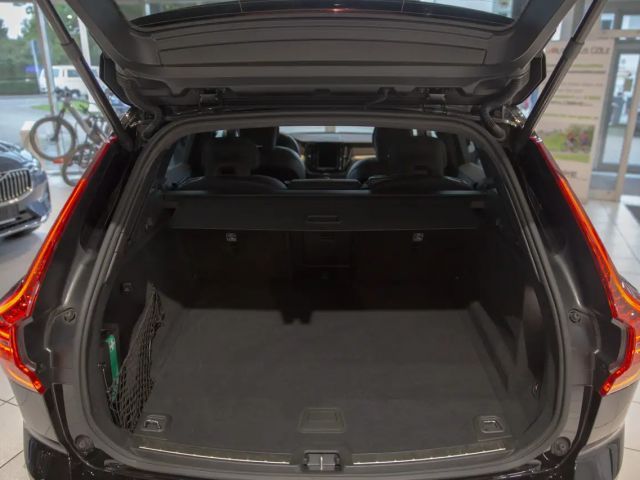 Volvo XC60 AWD Dark Plus