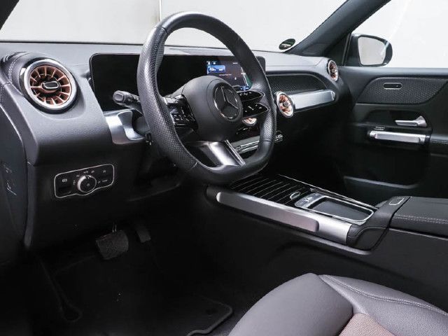 Mercedes-Benz EQB 300 4MATIC