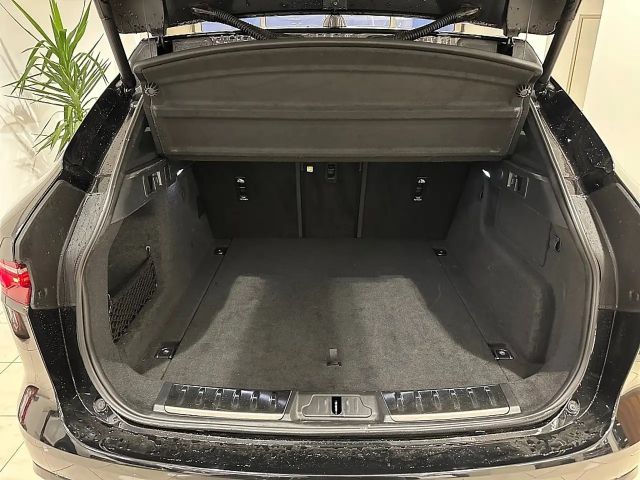Jaguar F-Pace AWD D200 R-Dynamic