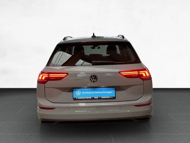 Volkswagen Golf 1.5 TSI Life Variant