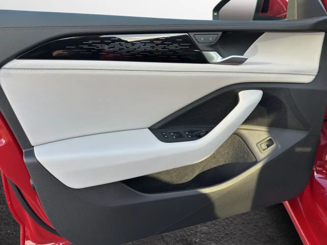 Volkswagen Passat 1.5 eTSI Business DSG Variant