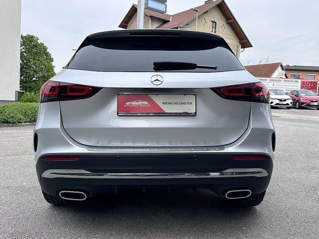 Mercedes-Benz GLA 220 AMG Line GLA 220 d