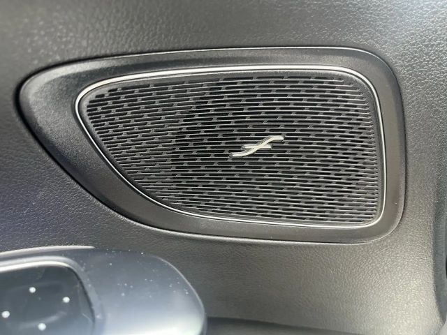 Mercedes-Benz C 180 AVANTGARDE Sedan