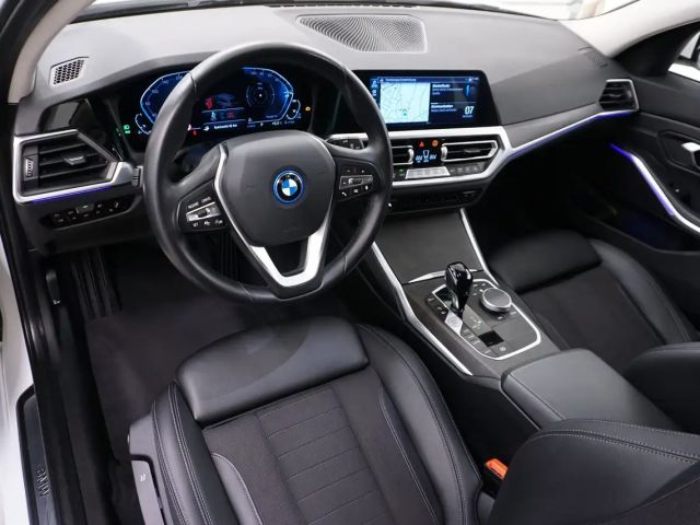 BMW 320 320e Sport Line