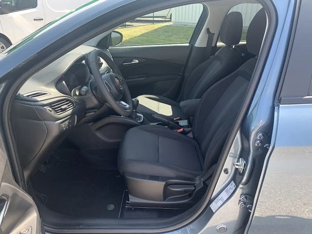 Fiat Tipo CityCross Life Turbo