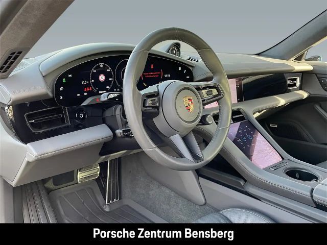 Porsche Taycan GTS Sport Turismo