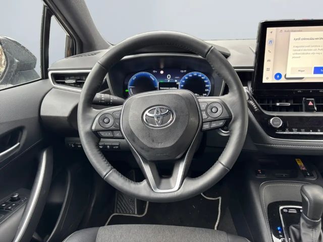 Toyota Corolla Hybride Team D