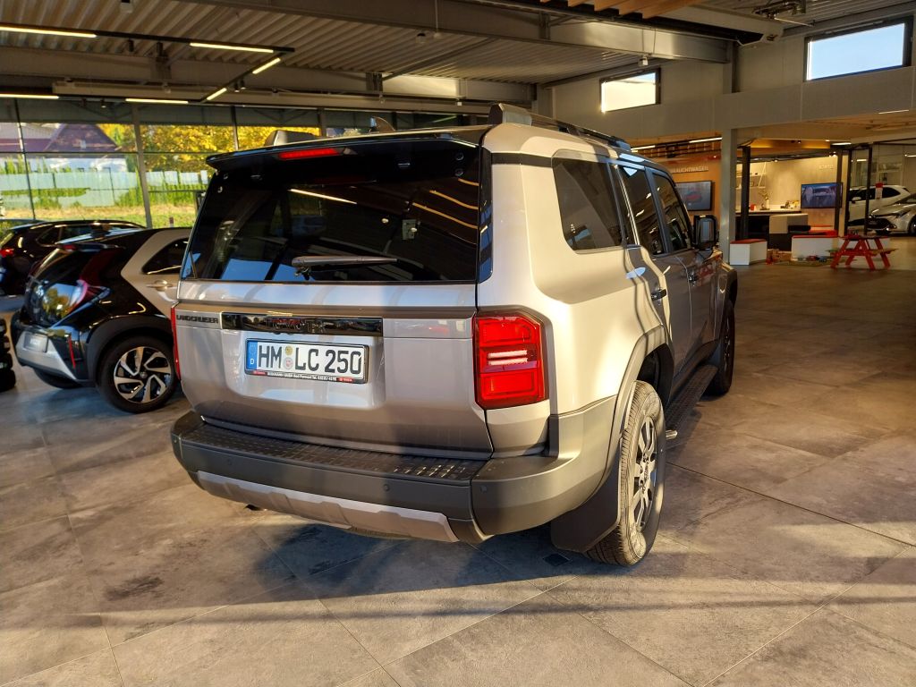 Toyota Land Cruiser 5-deurs Basis