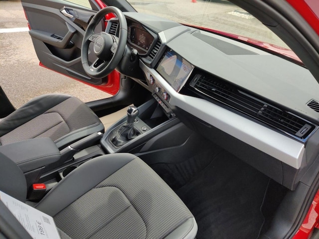 Audi A1 30 TFSI Allstreet S-Tronic