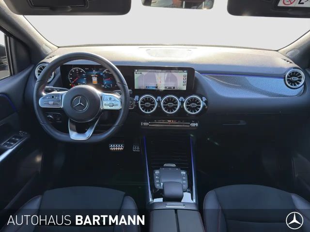 Mercedes-Benz B 200 4MATIC AMG Line