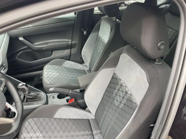 Volkswagen Polo DSG R-Line