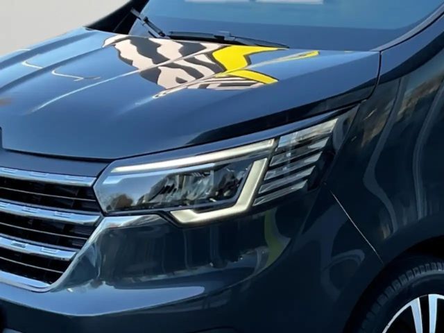 Renault Trafic Blue EDC Spaceclass