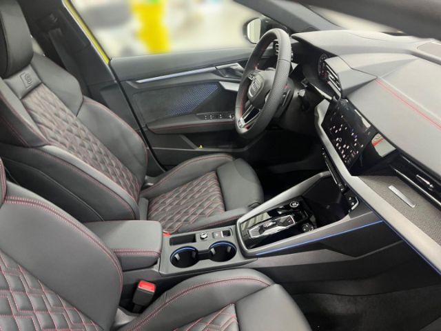 Audi A3 35 TFSI S-Line S-Tronic Sportback