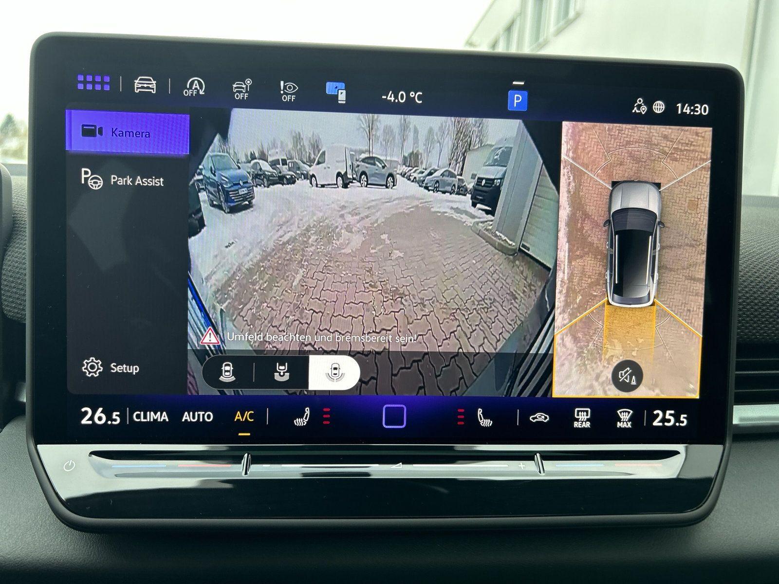 Volkswagen T-Roc 1.5 eTSI DSG R-Line