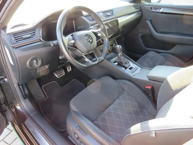 Skoda Superb 2.0 TSI Combi Sportline