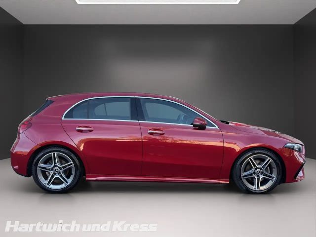 Mercedes-Benz A 180 A 180 d AMG Line