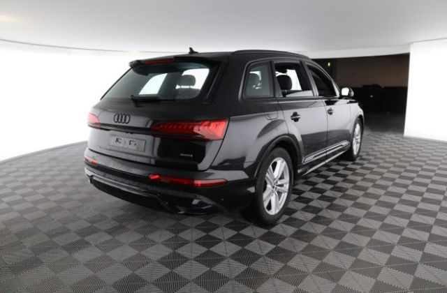 Audi Q7 50 TDI Quattro S-Line