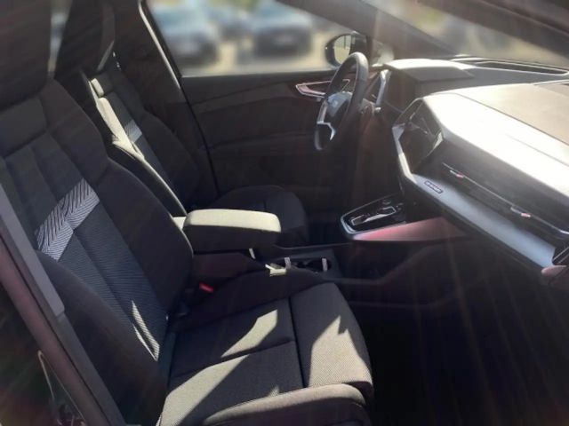 Audi Q4 e-tron Navi Kamera ACC HUD Sportsitz Klima Navi