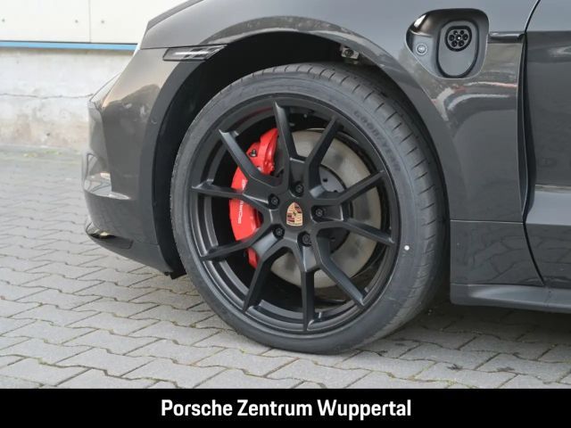 Porsche Taycan GTS Sport Turismo