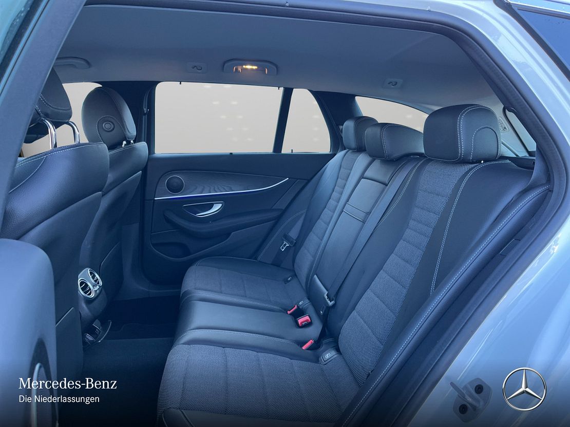 Mercedes-Benz E 200 AVANTGARDE E 200 d Estate