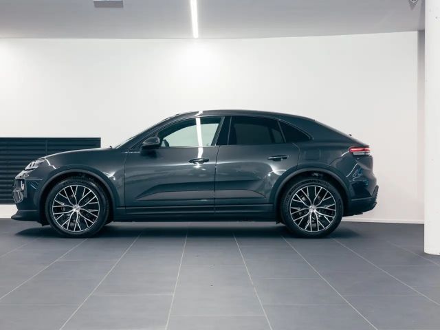 Porsche Macan 4